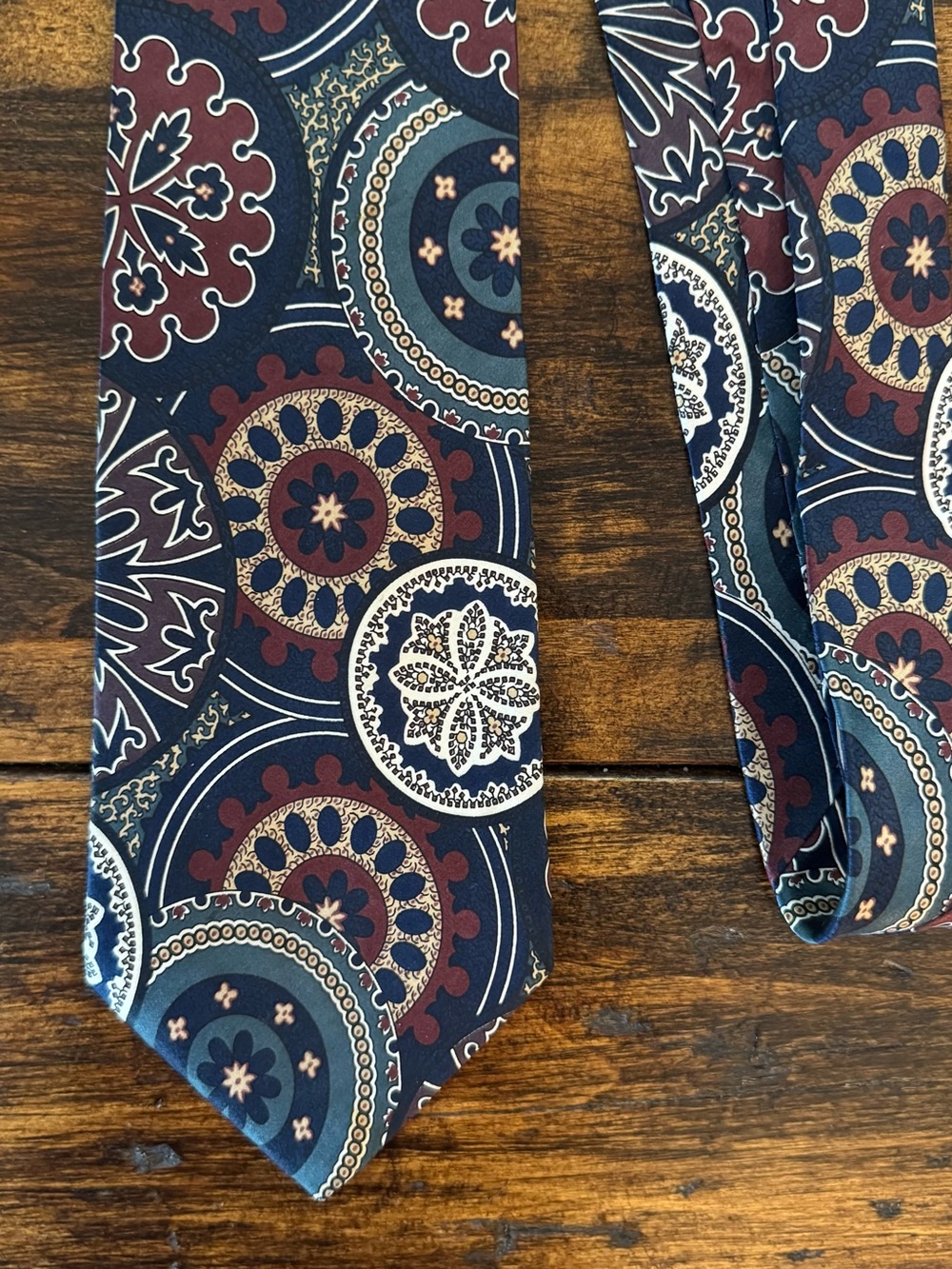 Men's Navy Paisley Medallion Tie with Burgundy Accents